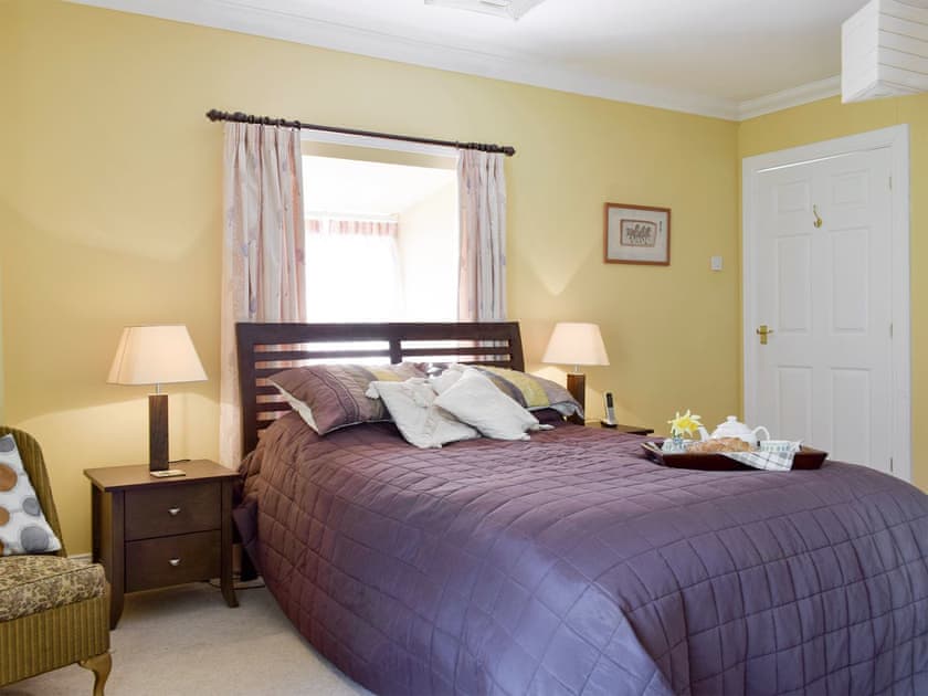 Comfortable master bedroom | The Stables, Pitcairlie, near St Andrews