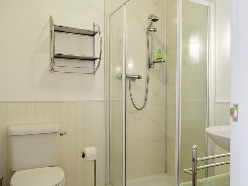 En-suite shower room | The Stables, Pitcairlie, near St Andrews