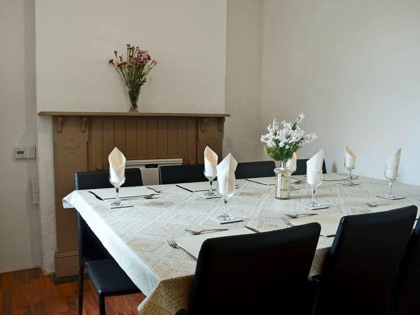 Well presented dining room | Bettws y Gwynt, Llanbedrgoch, near Benllech