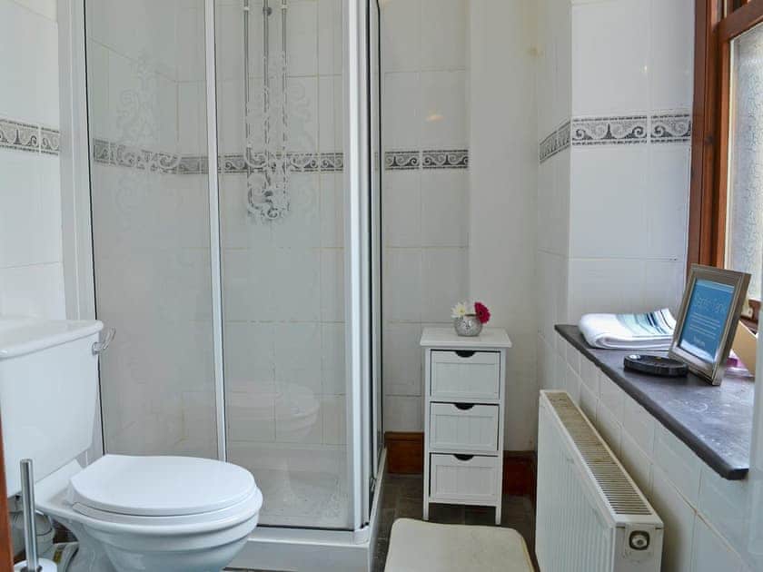 Shower room | Bettws y Gwynt, Llanbedrgoch, near Benllech