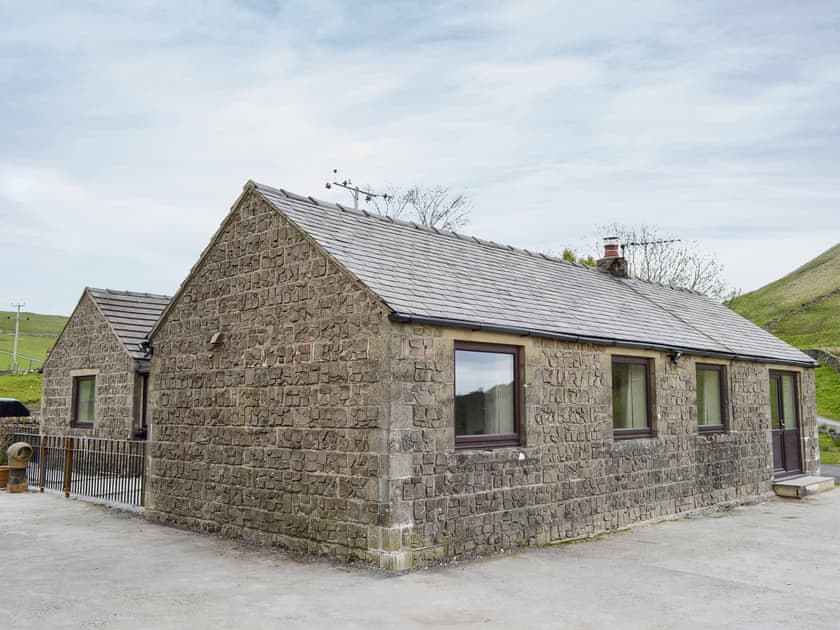 Delightful semi-detached bungalow | Booth Farm Cottage - Booth Farm, Buxton