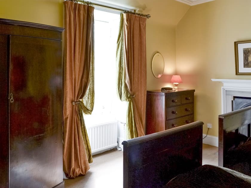 Twin bedroom | Lochside Garden House - Lochside, Town Yetholm, near Kelso