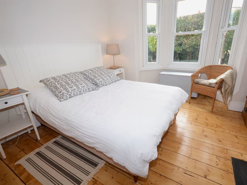 Double bedroom | 20 Bellevue Road, Ryde