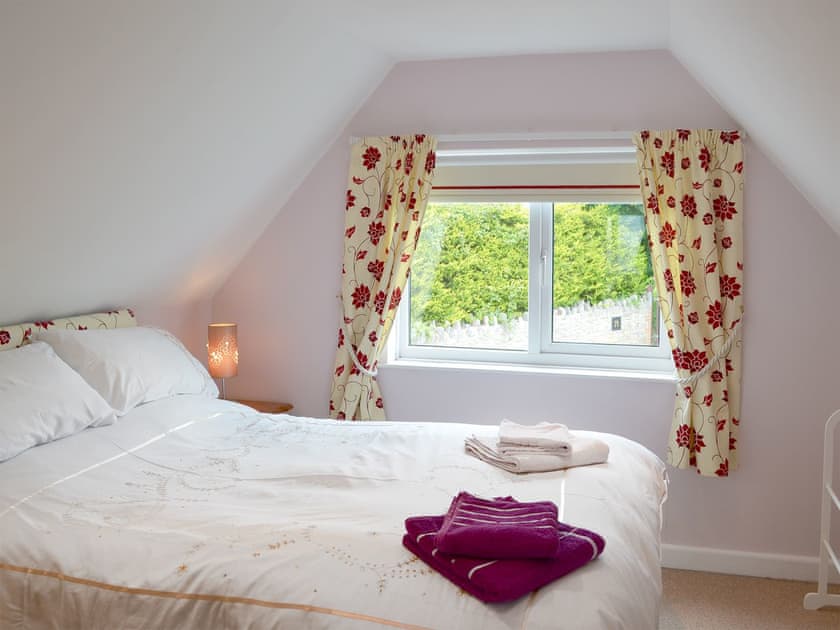 Comfy double bedroom | Samphire, Brixham