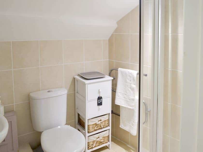 Shower room and toilet | Trinity Apartment 7 - Trinity Mews, Torquay