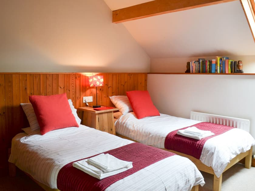 Twin bedroom | Arne Barn, Near Wareham