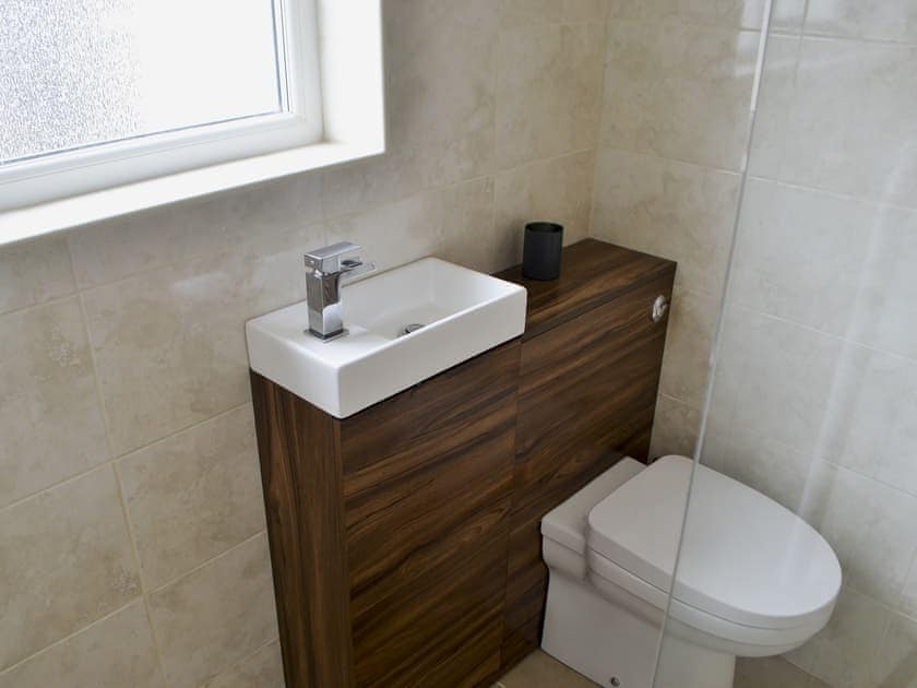 Shower room | Brier Dene End Cottage - Brier Dene Farm Cottages, Old Hartley, near Whitley Bay 