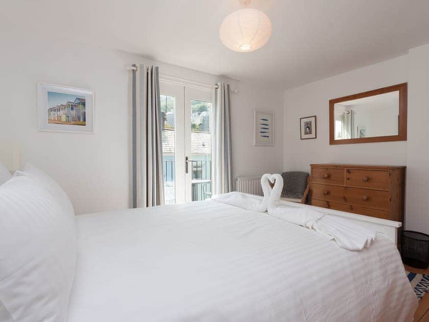 Homely and inviting double bedroom | Kitcat Cottage, Dartmouth