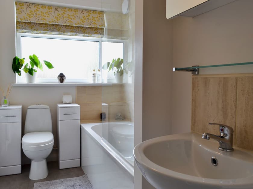 Bathroom | Cottage on the Green, Acomb, near York