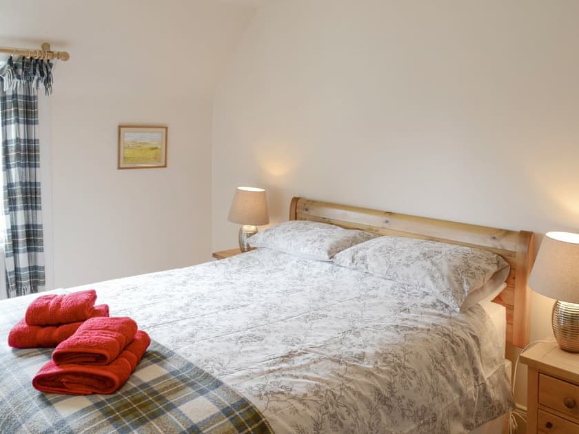 Comfortable double bedroom | Glenrossal Cottages - Keeper’s House - Glenrossal Cottages , Rosehall, near Lairg