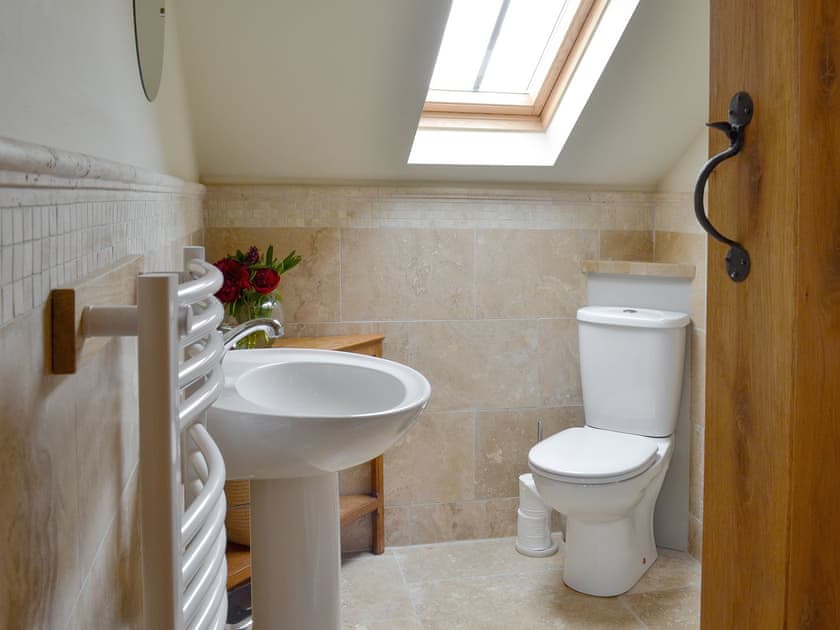 Shower room | Bell Cottage - Lebberston Carr Farm, Lebberston, near Filey
