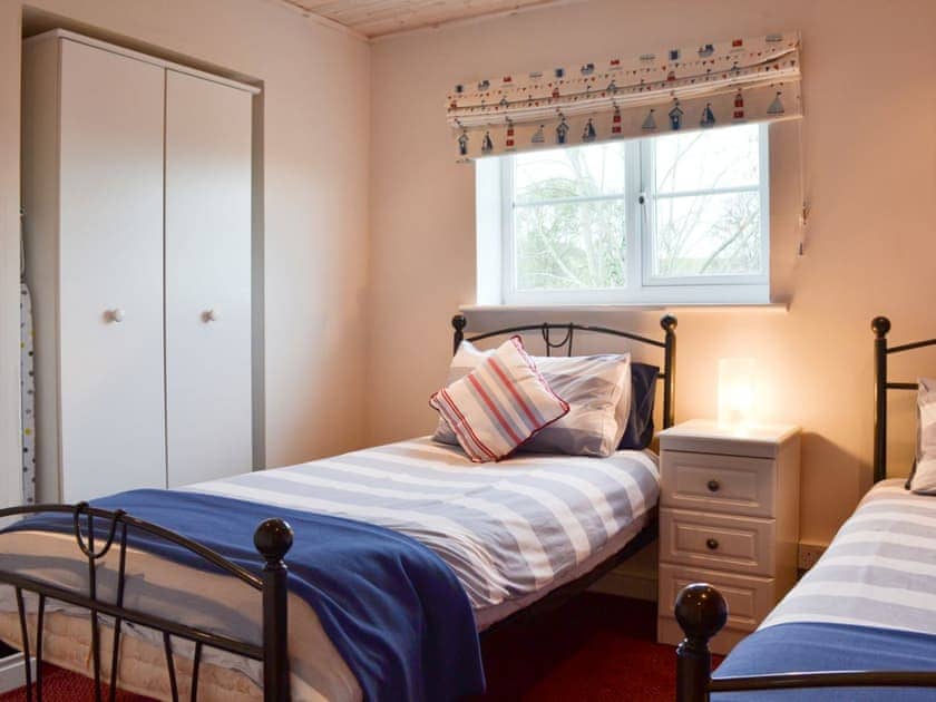 Twin bedroom | The Cottage, Dulas, Anglesey
