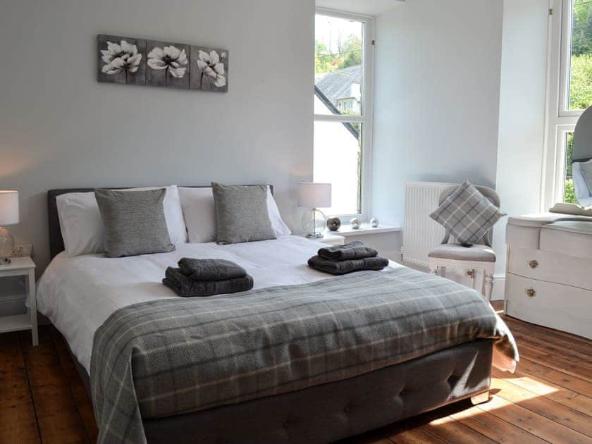 Cosy double bedroom with oak flooring  | Maes yr Onnen, Abercych, near Cardigan