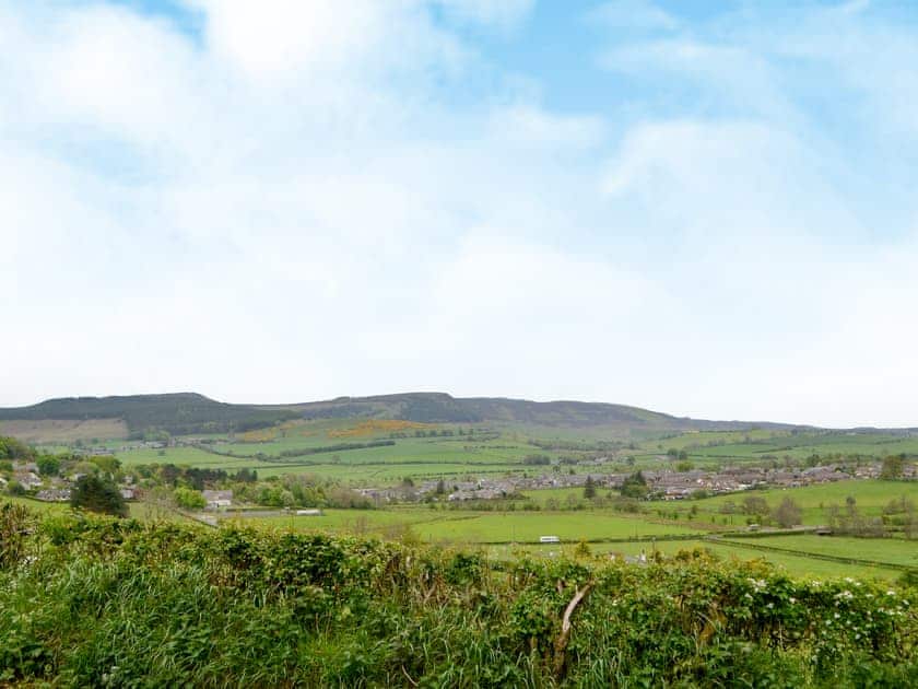 Views of the stunning scenery of the Coquet Valley and the Simonside Hills | Ferncliffe Cottage, Thropton, near Morpeth