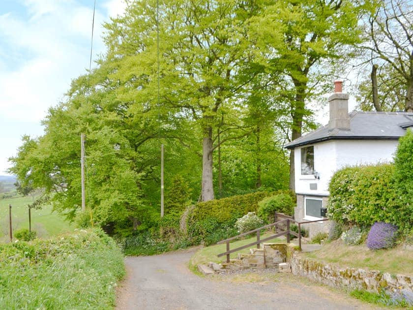 Set on a quiet country lane | Ferncliffe Cottage, Thropton, near Morpeth