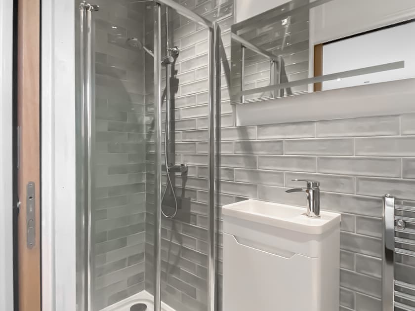 En-suite | Rye Cottage, Helmsley