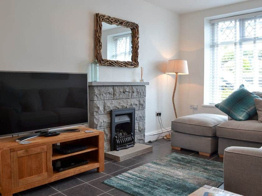 Welcoming living room | Wendon, Criccieth, near Porthmadog