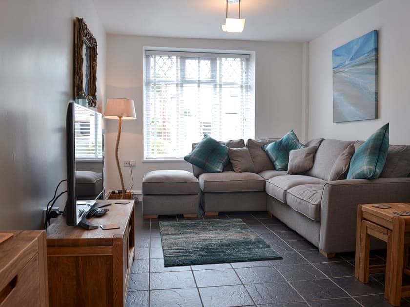 Welcoming living room | Wendon, Criccieth, near Porthmadog