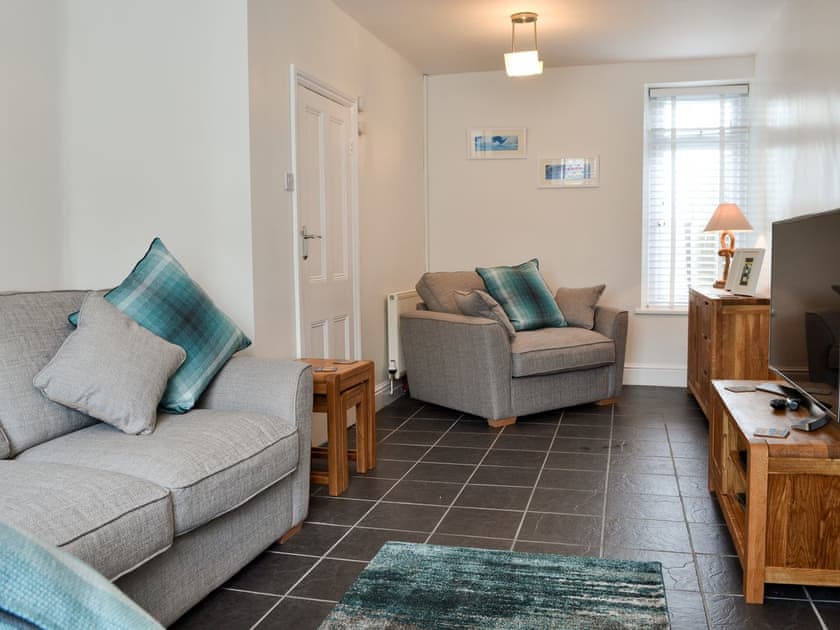 Welcoming living room | Wendon, Criccieth, near Porthmadog