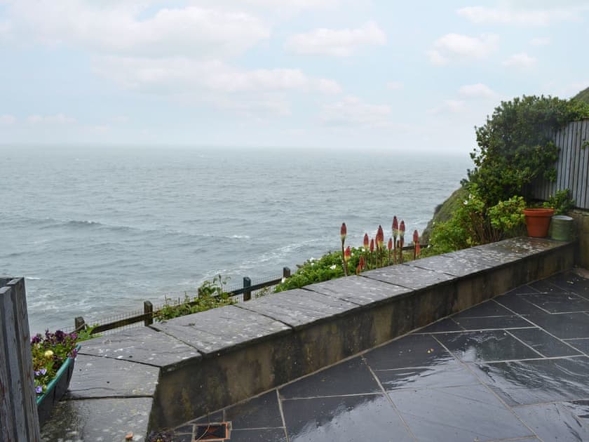 Enclosed patio with wonderful sea views | Wendon, Criccieth, near Porthmadog