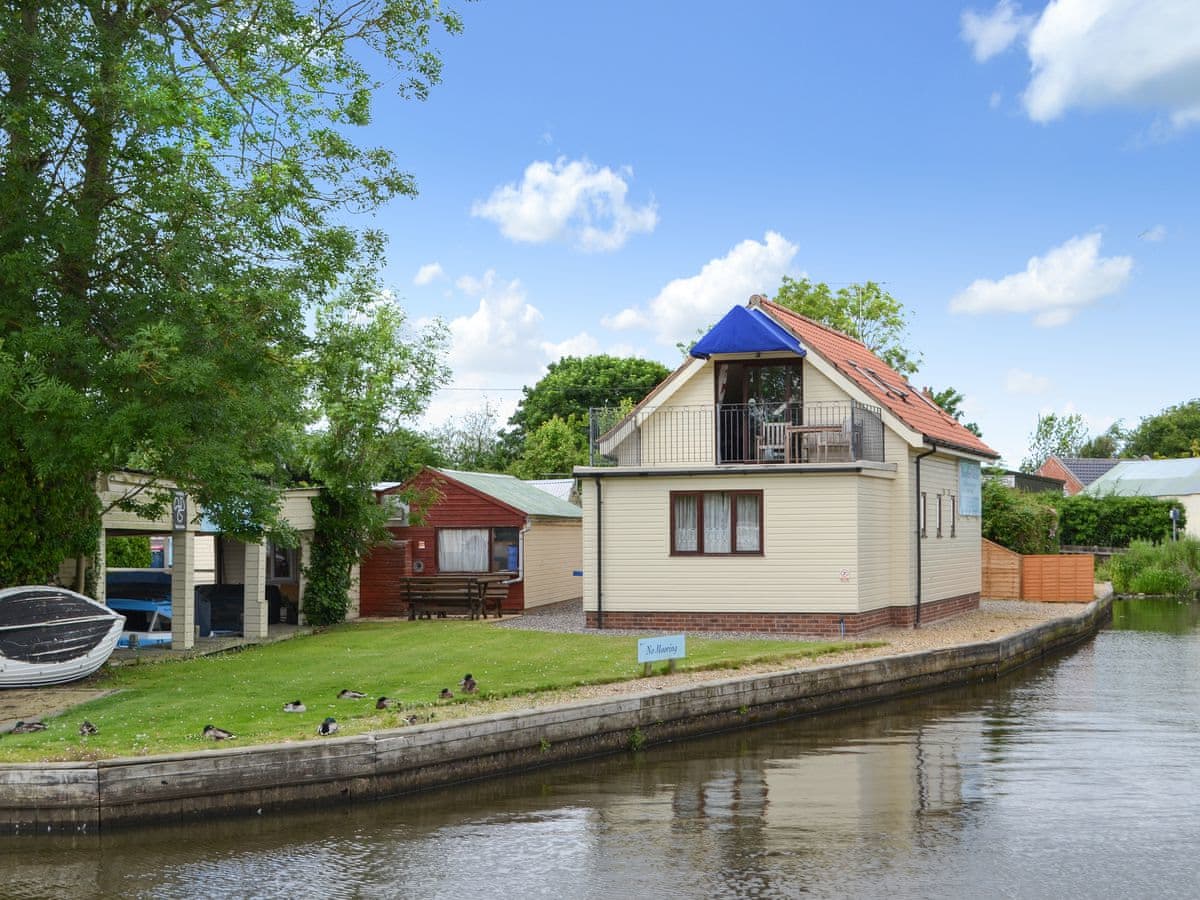 Norfolk Riverside Cottages - Solace