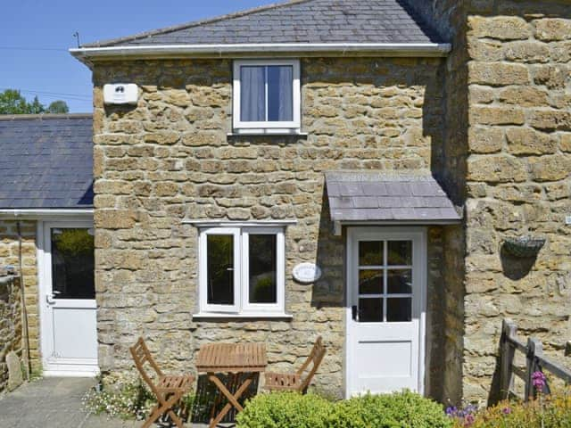 Tiddler S Cottage Ref 26306 In Uploders Near Bridport Dorset