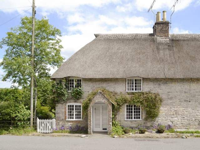 The Old Post Office Ref 15262 In Lower Bockhampton Dorset