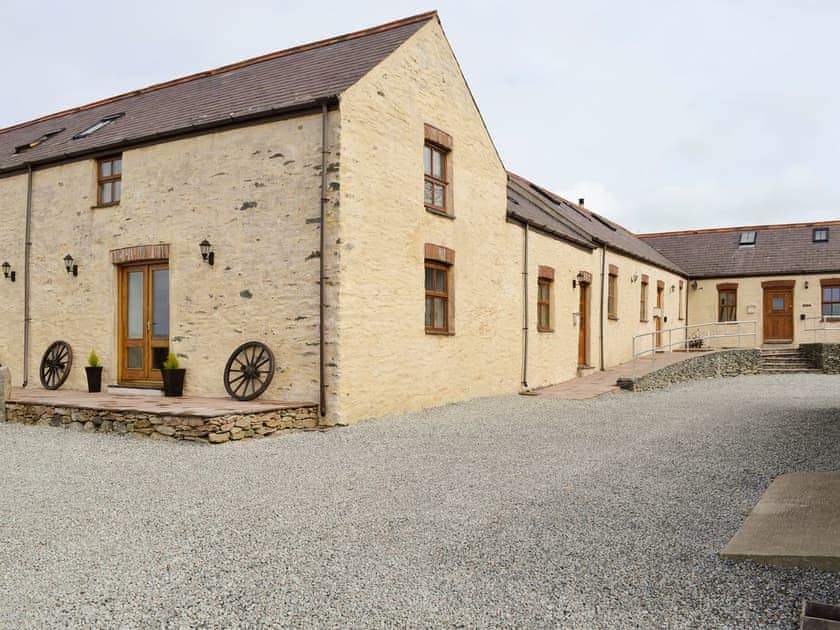 Attractive holiay homes | Yr Hen Feudy - Bronallt Barns, Llanynghenedl, near Holyhead