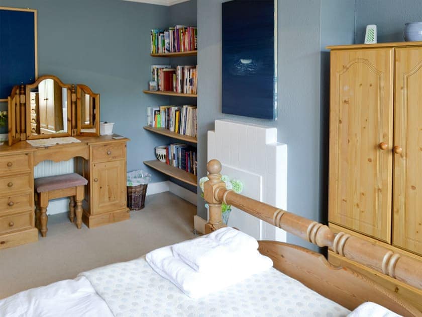 Dressing area within double bedroom | Pax, St. Margarets at Cliffe, near Dover