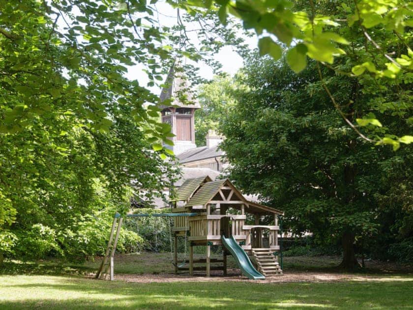 Children’s play area | Stearn Cottage - Stowlangtoft Estate, Bury St. Edmunds