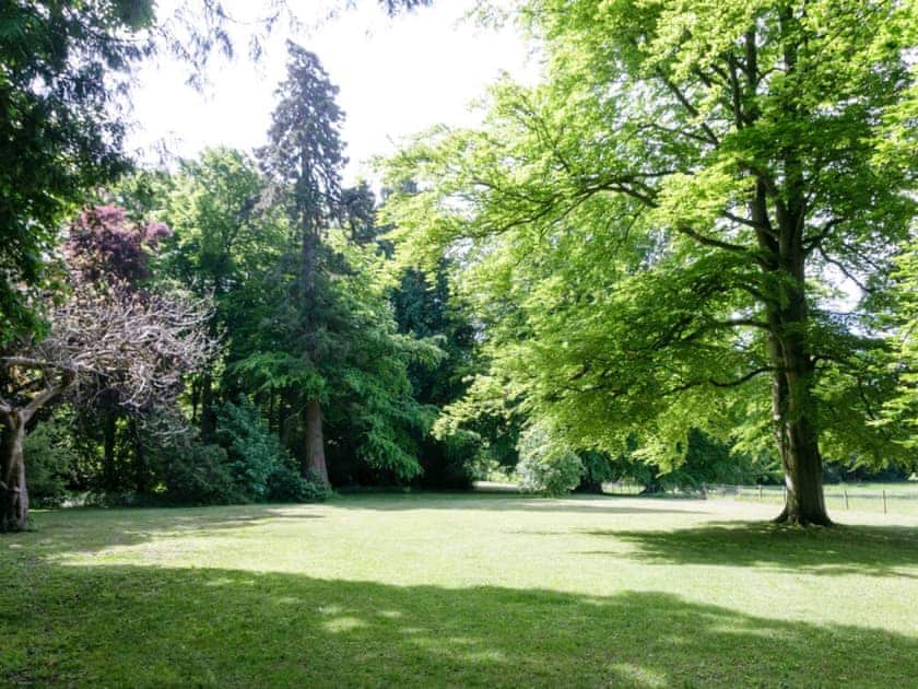 Grounds | Stearn Cottage - Stowlangtoft Estate, Bury St. Edmunds