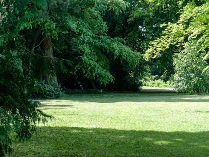 Grounds | Stearn Cottage - Stowlangtoft Estate, Bury St. Edmunds