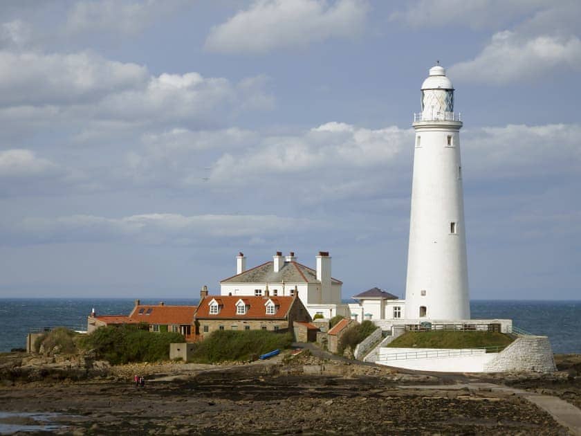 St Mary’s Island lighthouse | Brier Dene End Cottage - Brier Dene Farm Cottages, Old Hartley, near Whitley Bay 