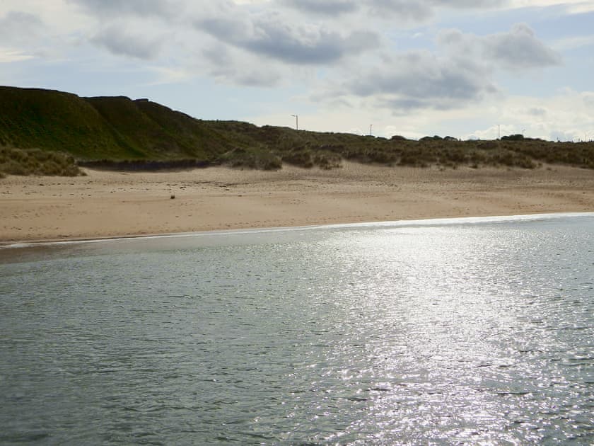 Seaton Sluice beach | Brier Dene End Cottage - Brier Dene Farm Cottages, Old Hartley, near Whitley Bay 