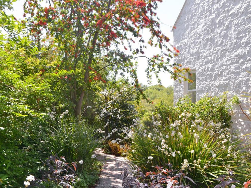 Mature well-maintained garden area | Fairview, Rockcliffe, near Dalbeattie