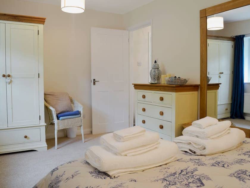Spacious bedroom  | Maple Lodge, Corsham