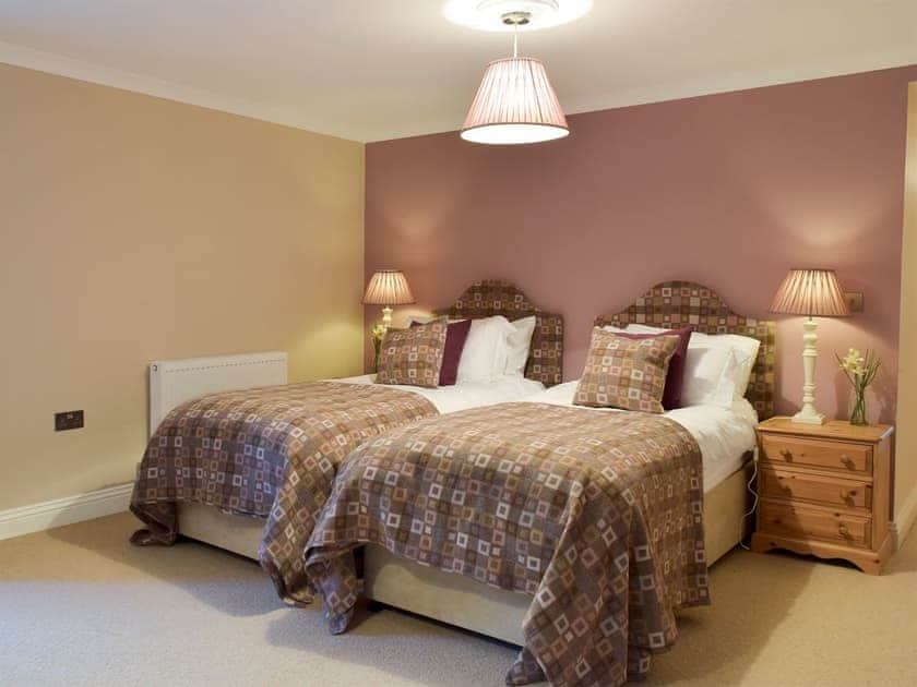 Twin  bedroom with en-suite | Fountain Hill, Eglwyswrw, near Cardigan