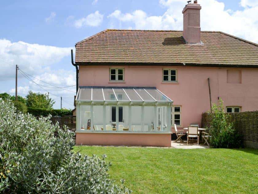 Pink Cottage In Egmere Near Wells Next The Sea Norfolk Book