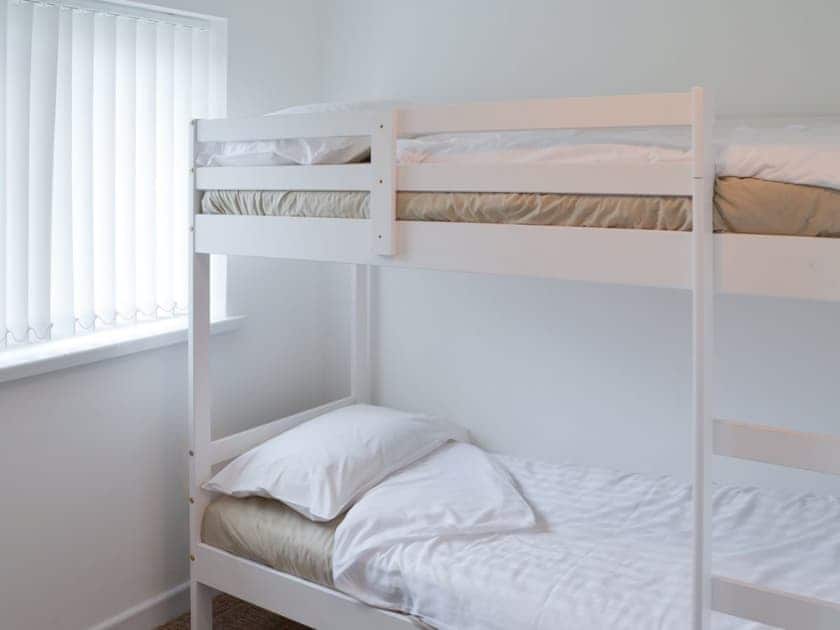 Bunk bedroom | Copper Tree Cottage - Devon Palms, Maidencombe, near Torquay