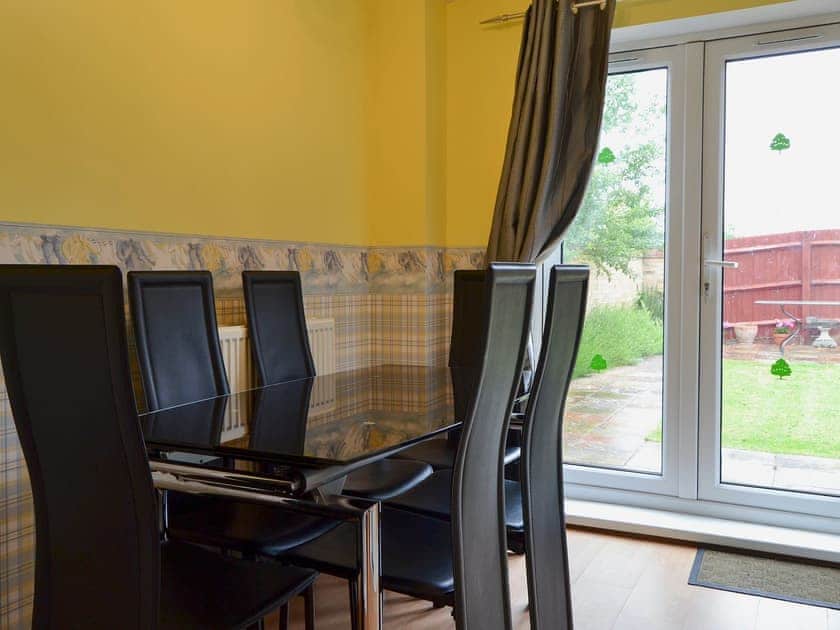 Dining raea | Marina View, East Cowes