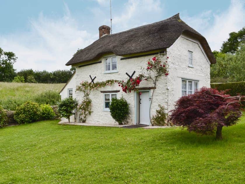 Delightful detached thatched holiday home | Little Thatch, Netherbury, near Beaminster