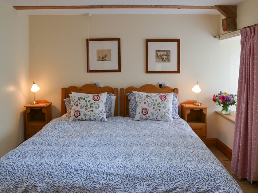 Cosy and romantic double bedroom | The Old Farmhouse, Grindon near Haydon Bridge