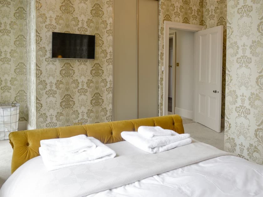 Relaxing double bedroom | Apartment 5 - Elliot Terrace, Plymouth