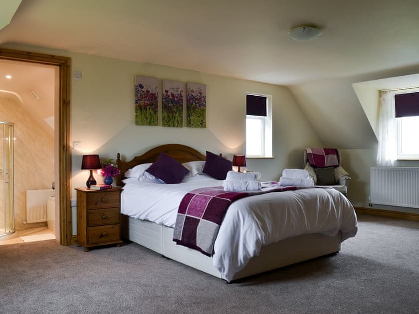 Double bedroom with en-suite | Barwick, Exbourne, near Okehampton