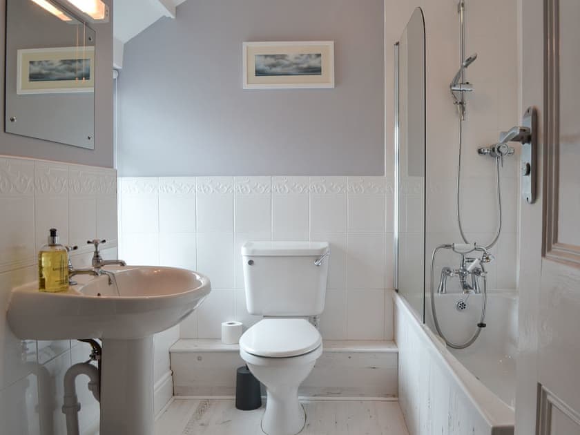 Bathroom | Wendon, Criccieth, near Porthmadog