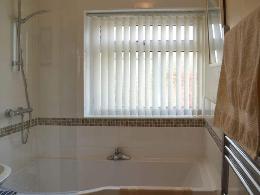 Bathroom | Dart Corner, Bovey Tracey