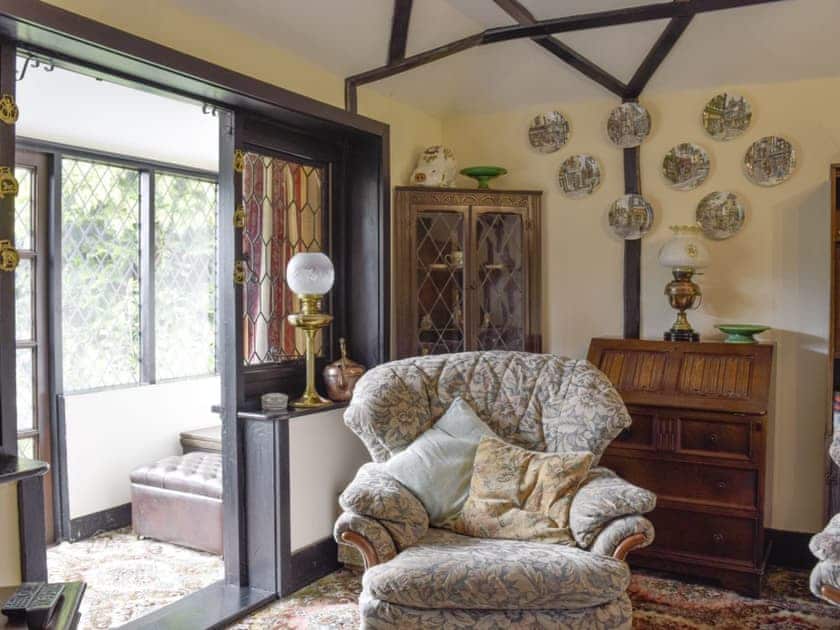 Welcoming living room | Tillet Cottage, Oulton Broad, near Lowestoft