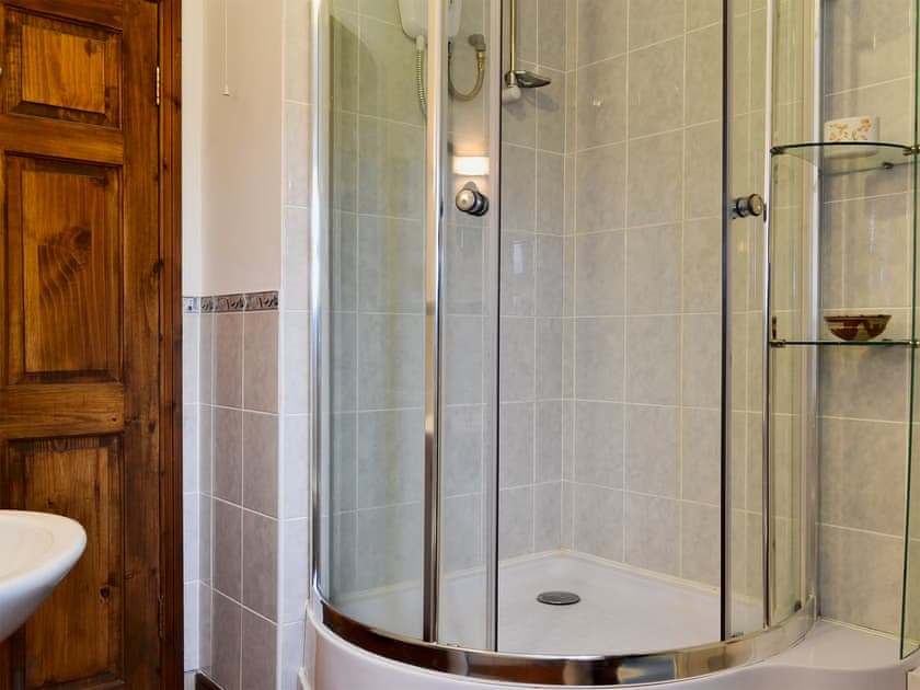 Shower room | Dolfran Bach, Dolwen, near Betws-yn-Rhos, Abergele