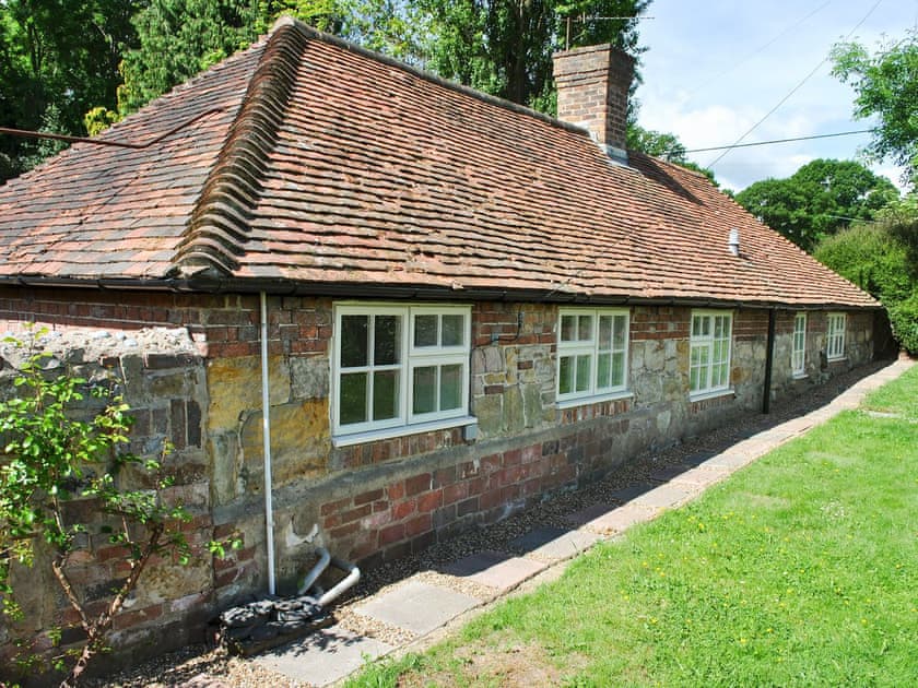 Exterior | Cowbeech Farm Cottage, Cowbeech, near Hailsham