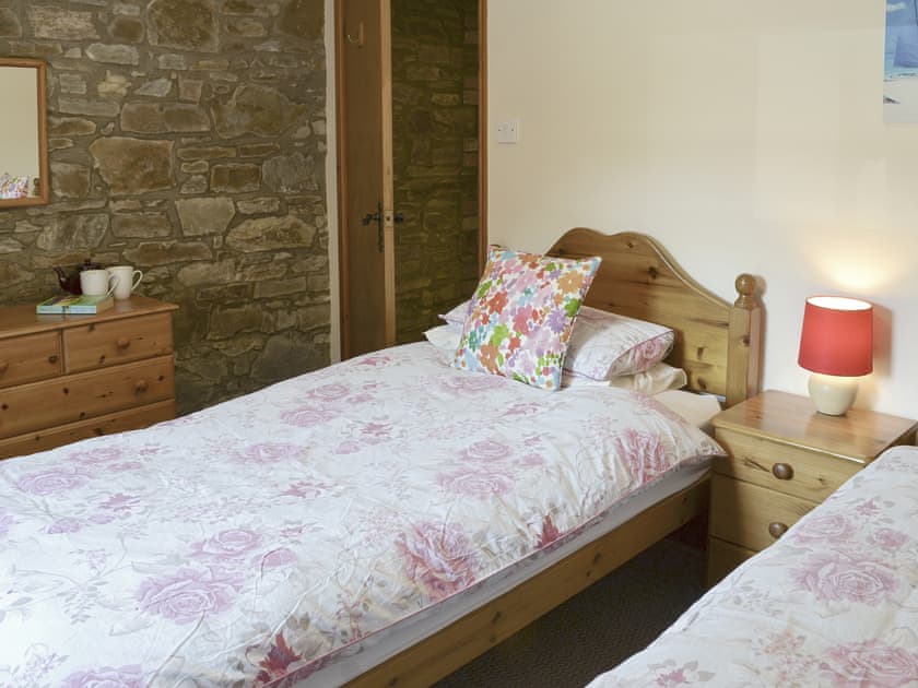 Relaxing second twin bedroom | Halcyon Cottage - Stowford Lodge Holiday Cottages, Langtree, near Great Torrington